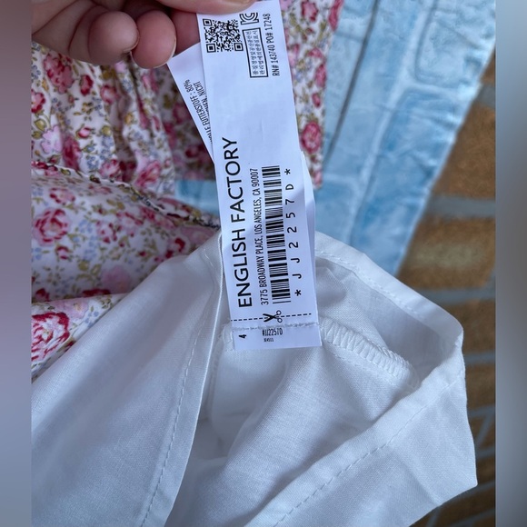 HYACINTH HOUSE Pink and Red Floral
Maddie Mini Dress size medium - Picture 14 of 16